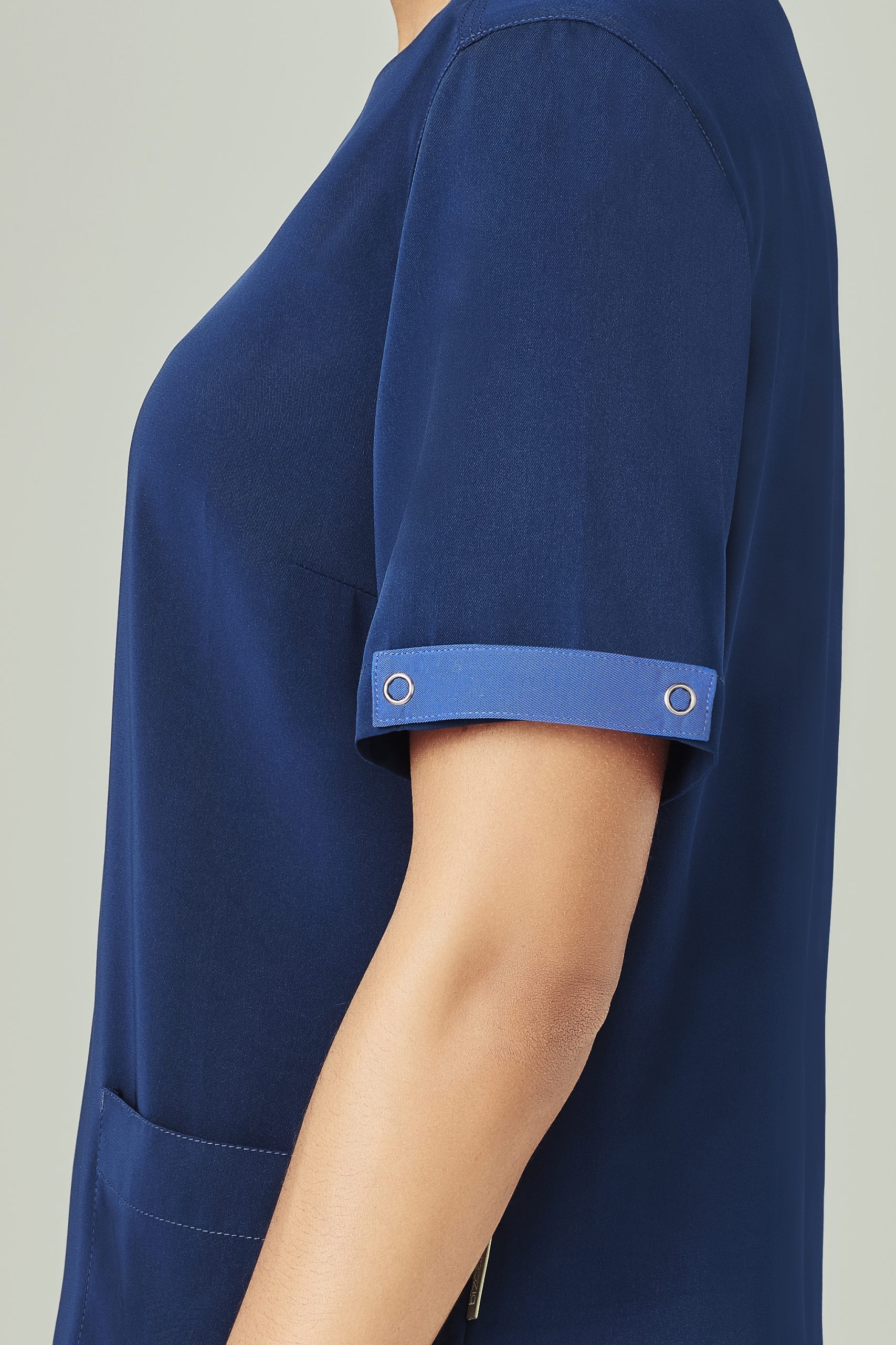 Unisex Avery Scrub Identifier - Image 18