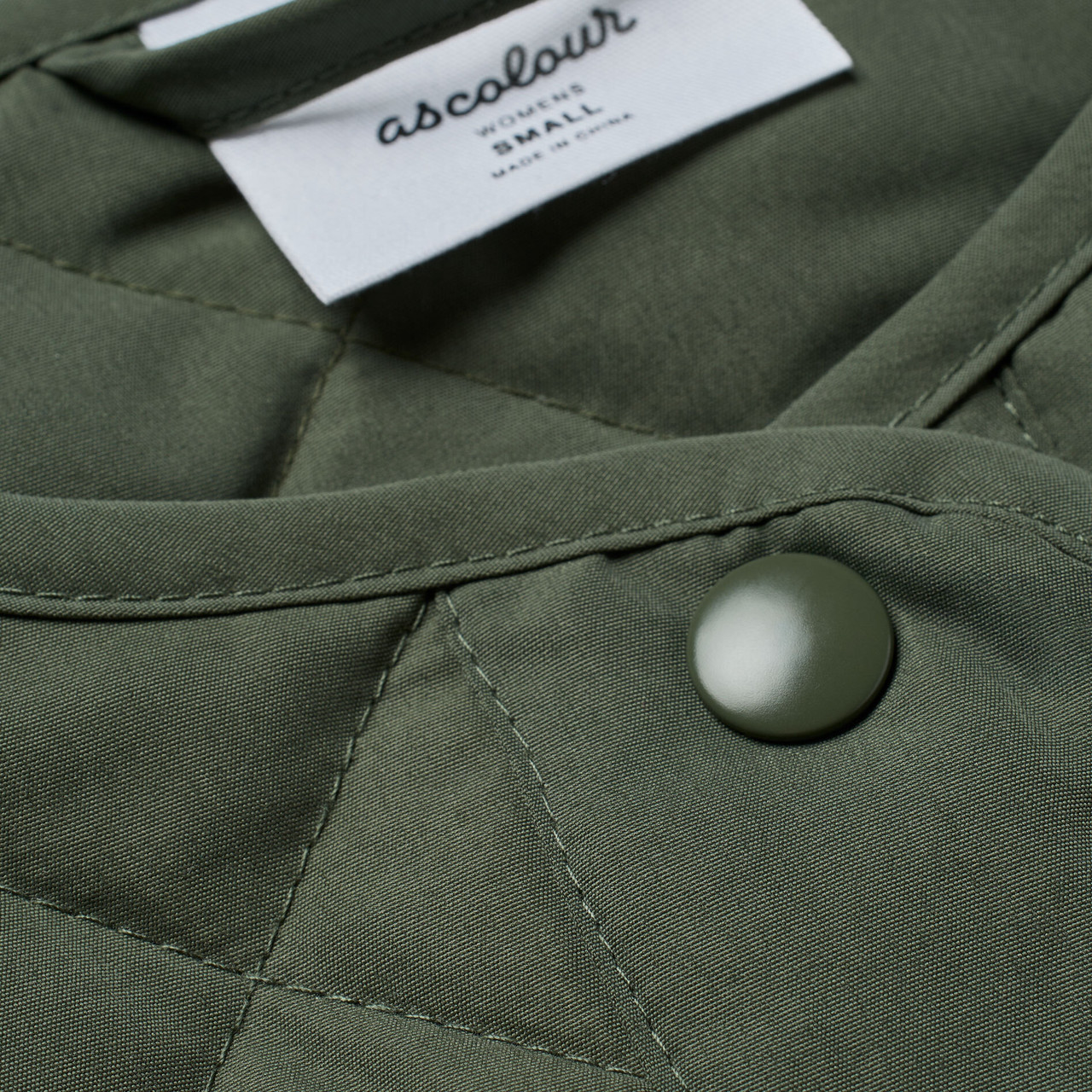 Wo's Quilted Jacket - Image 10