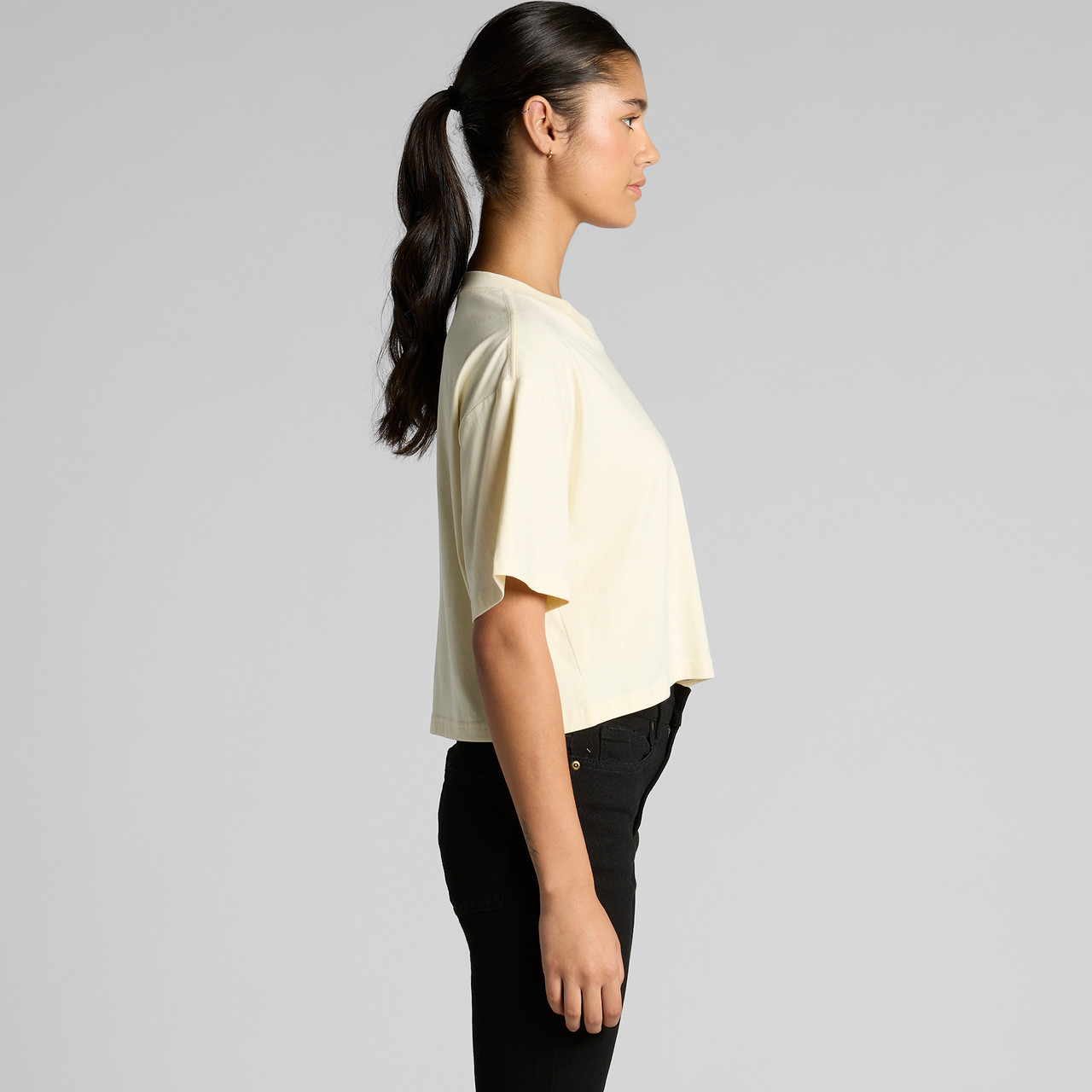 Wo's Martina Crop Tee - Image 12