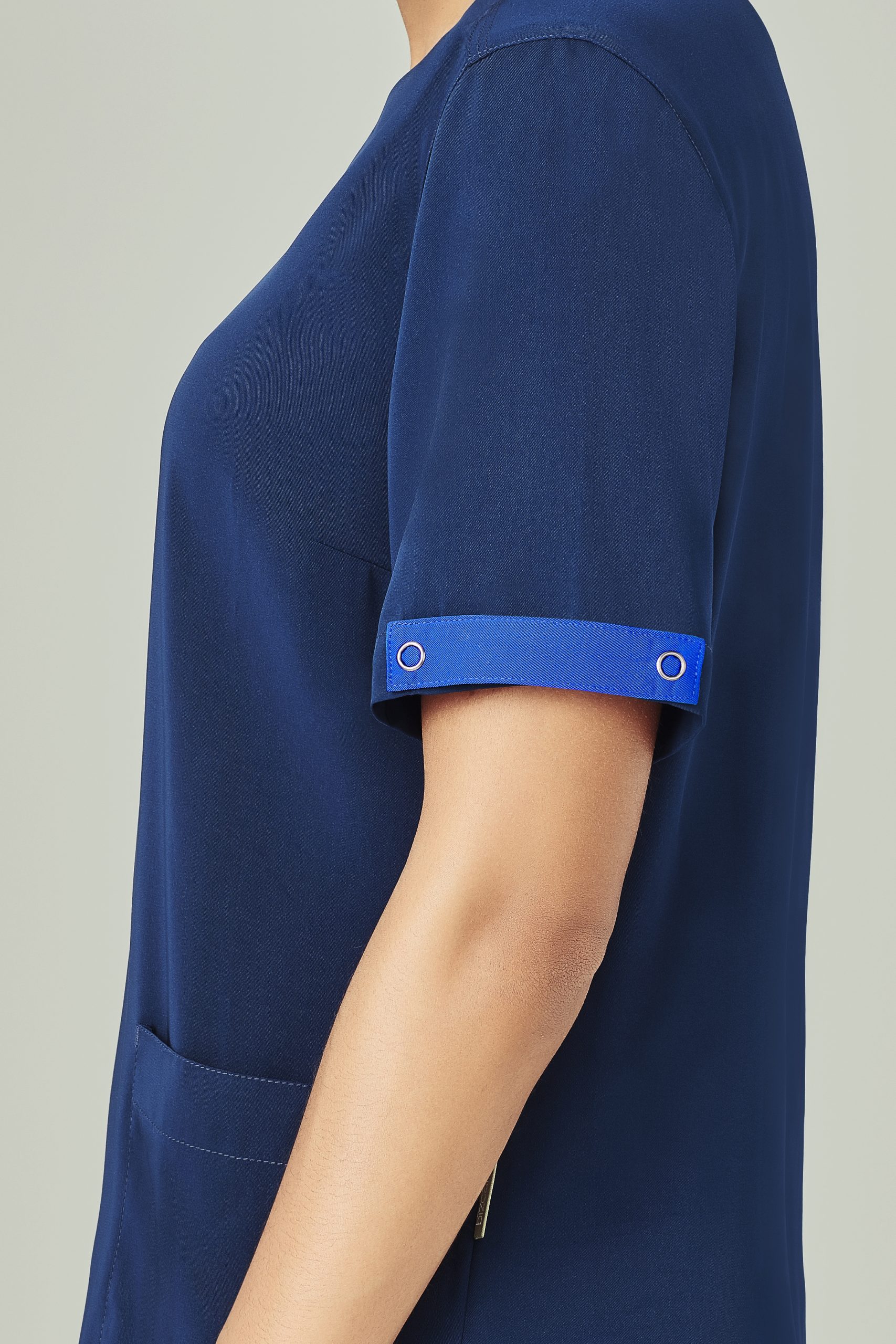 Unisex Avery Scrub Identifier - Image 7