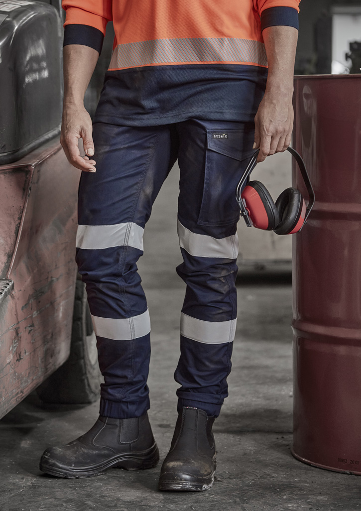 Womens Essential Stretch Taped Cargo Pant - Cuffed - Image 4