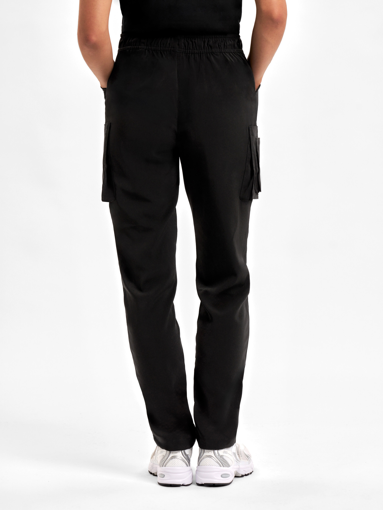 Womens Avery Slim Leg Scrub Pant - Image 19